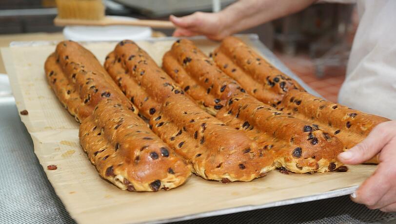 Ein original Christstollen – schaut doch gut aus, oder? Ein original Christstollen – schaut doch gut aus, oder?