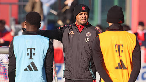 Ein Sieg ist fast Pflicht: Der FC Bayern um Coach Vincent Kompany ist zum Jahresendspurt nochmal unter Zugzwang.