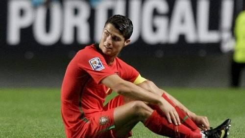 Bangt noch um die WM-Teilnahme: Weltfußballer Cristiano Ronaldo (derzeit verletzt). Bangt noch um die WM-Teilnahme: Weltfußballer Cristiano Ronaldo (derzeit verletzt).