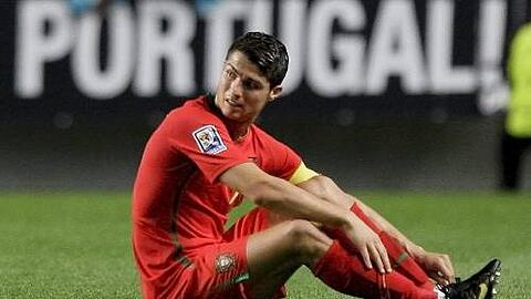 Bangt noch um die WM-Teilnahme: Weltfußballer Cristiano Ronaldo (derzeit verletzt).