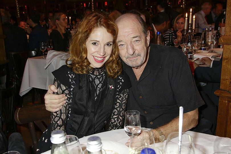Ralph Siegel und seine Freundin Laura Käfer.