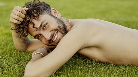 Mit seinem italienischen Charme will Kandidat Andrea beim "Prince Charming" landen.