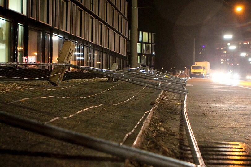 Orkantief «Xaver» hat in Bayern in der Nacht zum Freitag geringere Schäden angerichtet als befürchtet.