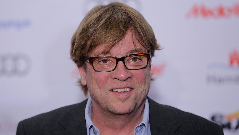 Béla Réthy kommentiert fürs ZDF. Béla Réthy kommentiert fürs ZDF.
