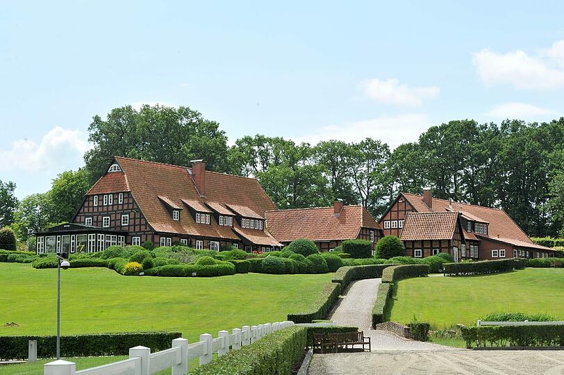 ...nämlich zu einem Anwesen bei Wachendorf südlich von Bremen.