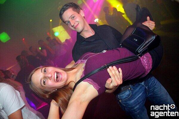 In der Nachtgalerie haben die Gäste mal wieder tief in die "Getränkebörse" gegriffen. Mehr Bilder unter: www.nachtagenten.de