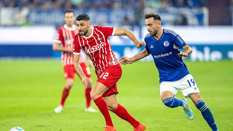 Vincenzo Grifo (l) war Freiburgs Matchwinner beim Sieg auf Schalke.