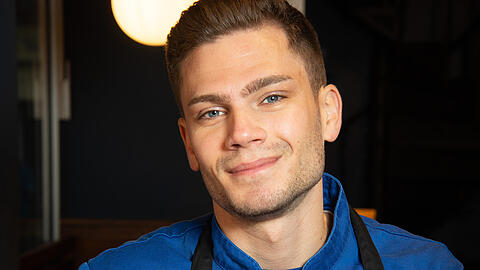 Marcel Mergen ist der Fisch-Guru vom Viktualienmarkt. Er steht auch selbst oft am Herd.