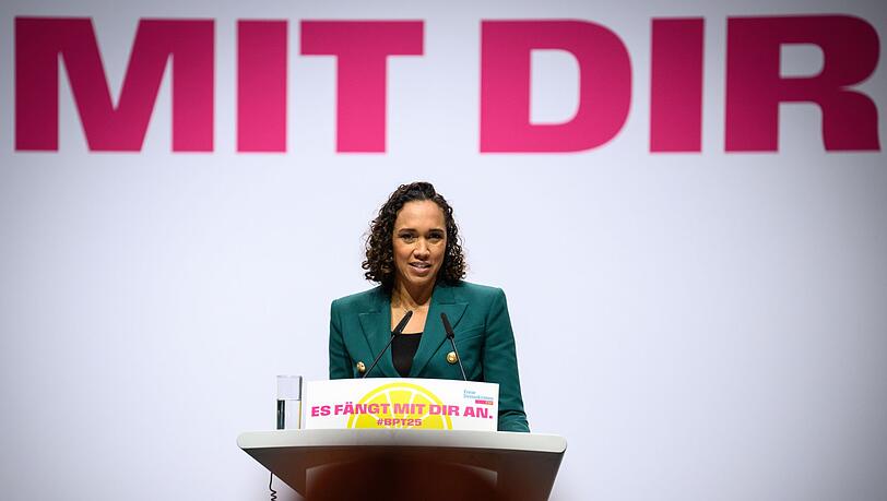 FDP-Generalsekretärin Nicole Büttner will beim Erarbeiten eines neuen Grundsatzprogrammes für die Liberalen auch KI nutzen. (Archivbild) FDP-Generalsekretärin Nicole Büttner will beim Erarbeiten eines neuen Grundsatzprogrammes für die Liberalen auch KI nutzen. (Archivbild)