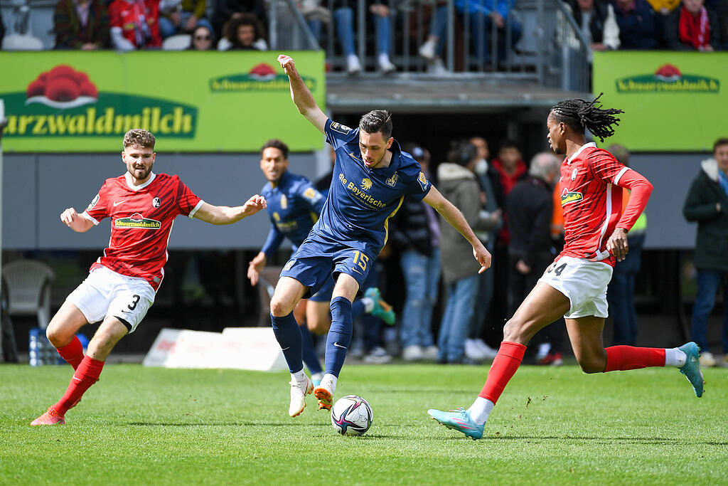 Sprung auf Platz zwei: Freiburg II besiegt 1860 München im Spitzenspiel