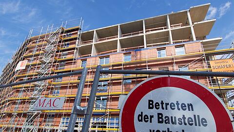 Eine Baustelle in München – die Baukosten sind massiv gestiegen. (Archivbild)