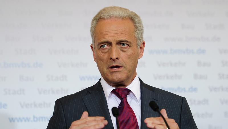 Glaubt nicht an zweite Stammstrecke ohne olympischen Rückenwird: Peter Ramsauer. Glaubt nicht an zweite Stammstrecke ohne olympischen Rückenwird: Peter Ramsauer.