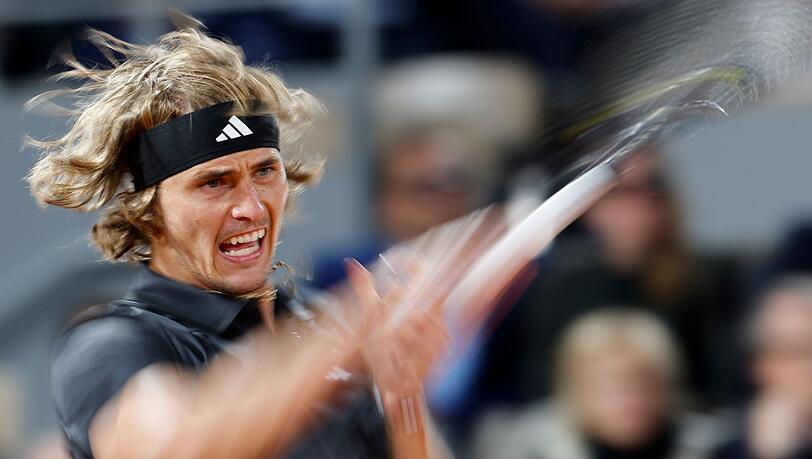 Alexander Zverev trifft in der dritten Runde der French Open auf Francis Tiafoe.