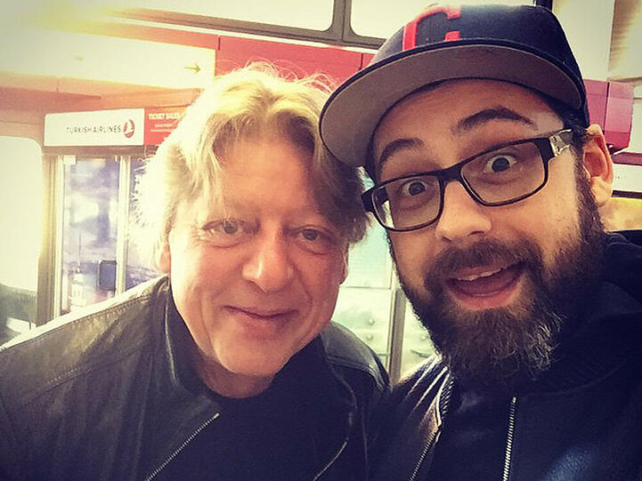 Walter Freiwald (l.) und Sido posieren für ihr gemeinsames Selfie