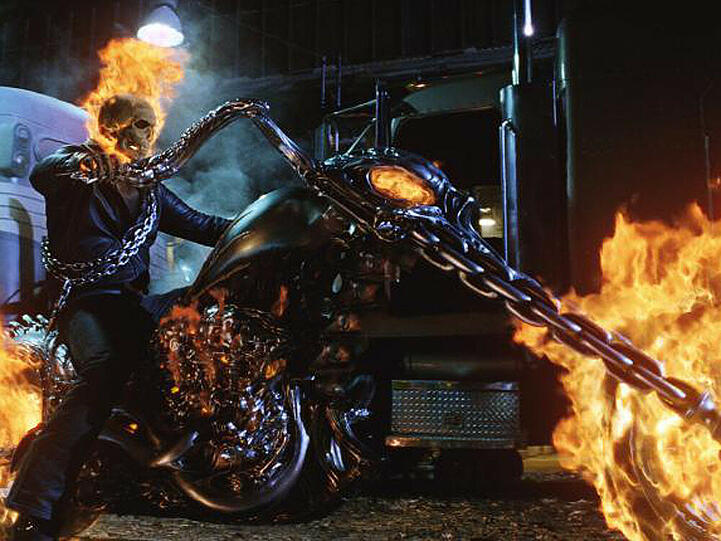 Johnny Blaze (Nicolas Cage)  kämpft im Auftrag des Teufels