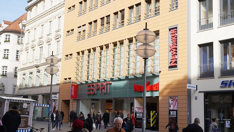 Hier wird der neue Riesen-H&M einziehen.