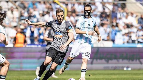 Im Optimalfall sind der frisch mit dem SSV Ulm abgestiegene Ex-L&ouml;we Dennis Dressel (vorne) und Sechzig-St&uuml;rmer Sigurd Haugen (hinten) in der kommenden Saison Teamkollegen auf Giesings H&ouml;hen.