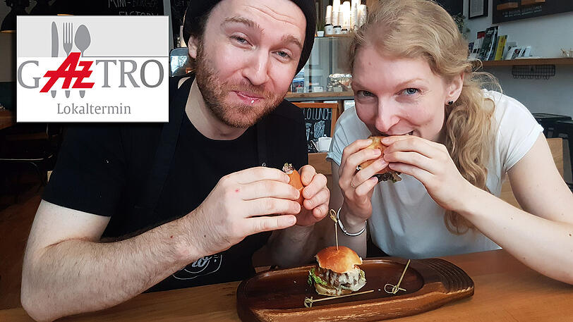 Beim Burgern sieht jeder etwas beknackt aus &ndash; auch Flo und Julia.