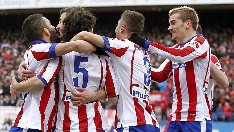 Die Spieler von Atletico Madrid feiern den Derbysieg gegen Real Madrid! Die Spieler von Atletico Madrid feiern den Derbysieg gegen Real Madrid!