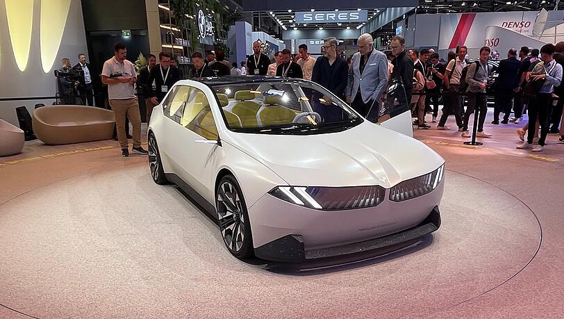 Nicht alle Auto-Fans sind überzeugt von der "neuen Klasse".