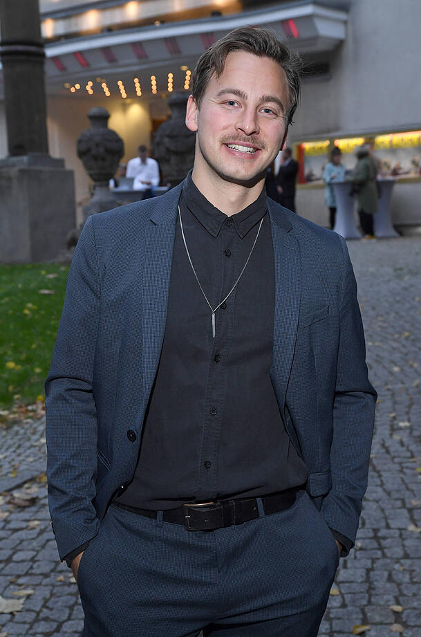 Timmi Trinks ist als Schauspieler bekannt. Timmi Trinks ist als Schauspieler bekannt.