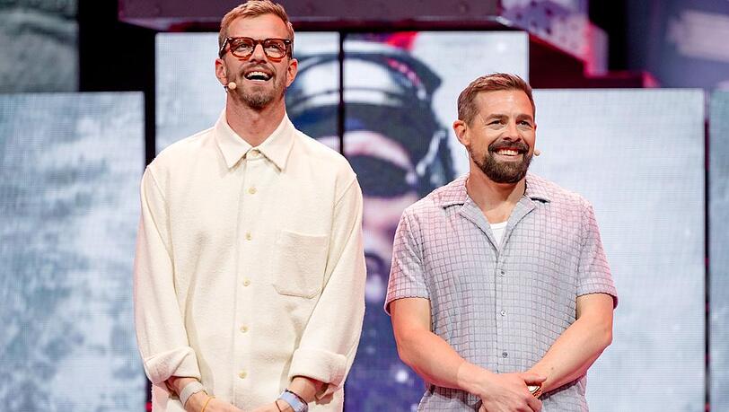 Joko Winterscheidt (l.) und Klaas Heufer-Umlauf in der aktuellsten "Joko & Klaas gegen ProSieben"-Ausgabe.