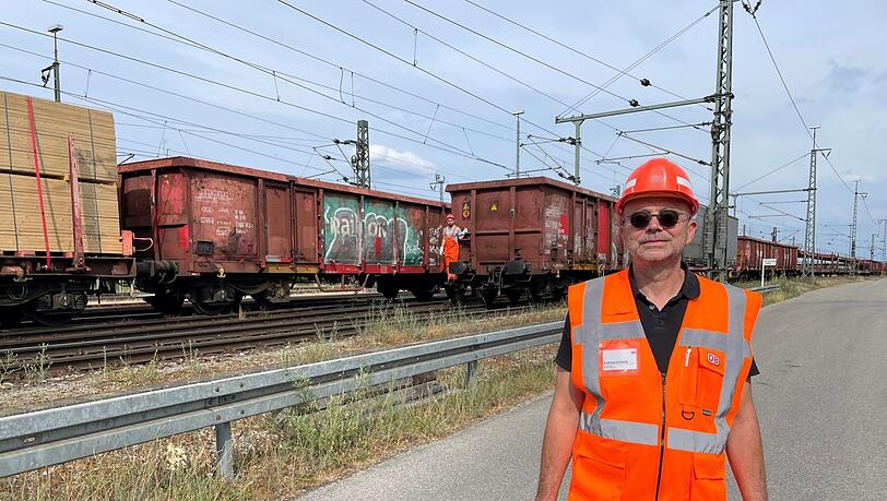 Andreas Schmied (58) arbeitet in der Rangierbahnhof-Verwaltung.