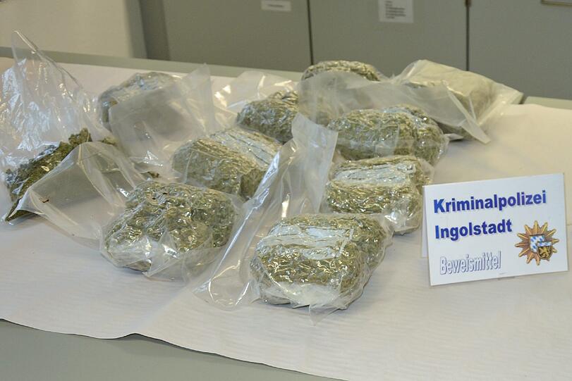 Diese Menge Marihuana hat die Polizei bei Verdächtigen beschlagnahmt.