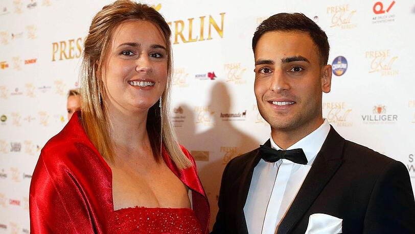 Wenige Wochen vor der Hochzeit haben Timur Ülker und seine Partnerin Caroline Steinhof die Trauung abgesagt. Wenige Wochen vor der Hochzeit haben Timur Ülker und seine Partnerin Caroline Steinhof die Trauung abgesagt.