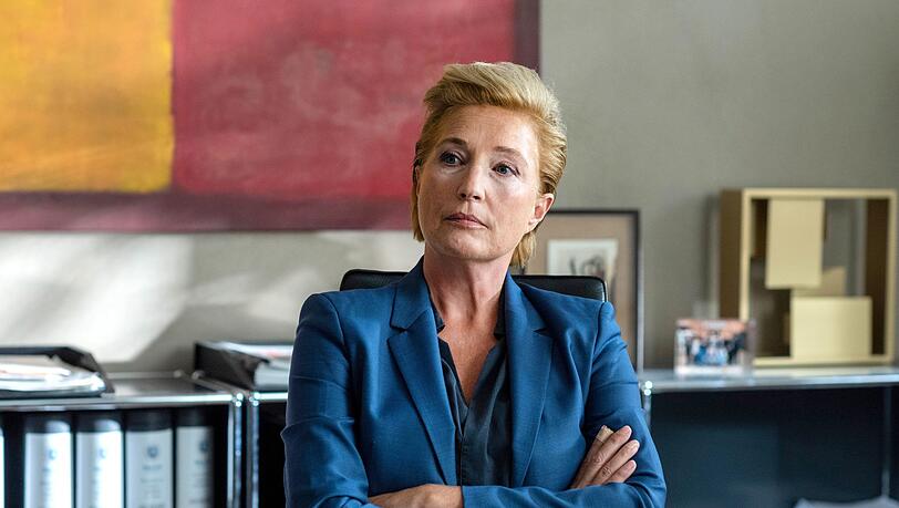 Revierleiterin K&uuml;ppers (Saskia Fischer) hat dieLage und das Team vom "Gro&szlig;stadtrevier" auch in den neu anlaufenden Folgen fest im Blick. Nach vier noch fehlenden Episoden der 38. Staffel folgt direkt Jubil&auml;umsstaffel 39.