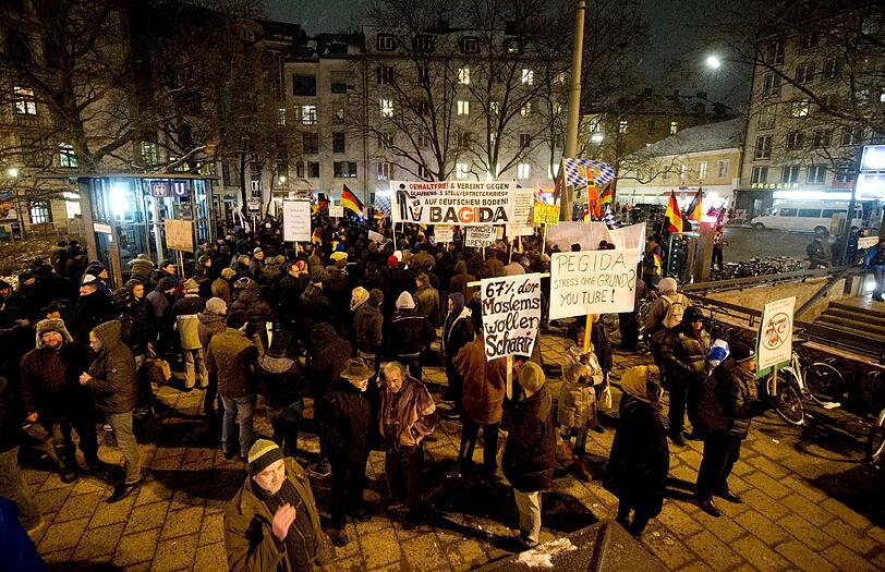 "Wir blasen Bagida den Marsch!" Unter diesem Motto wird am Goetheplatz für ein buntes, tolerantes München demonstriert - mit Musik.