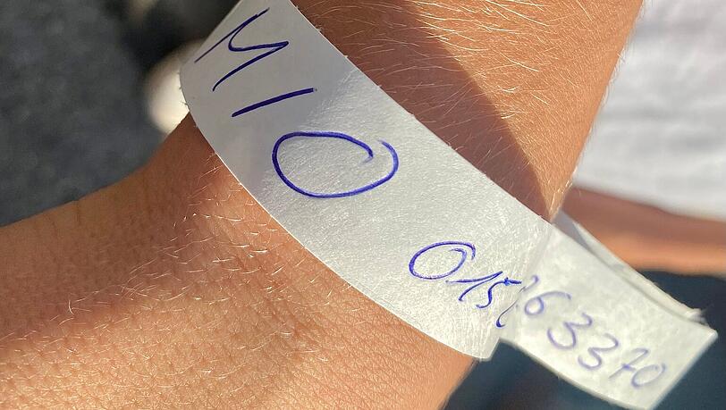 Auf den MVG-Armbändern kann der Name des Kindes eintragen werden – und wie man die Eltern am schnellsten erreicht. Auf den MVG-Armbändern kann der Name des Kindes eintragen werden – und wie man die Eltern am schnellsten erreicht.