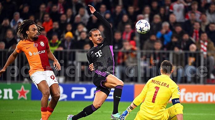 Spielt einen überragende Saison: Bayern-Star Leroy Sané, hier in der Champions League gegen Galatasaray Istanbul.