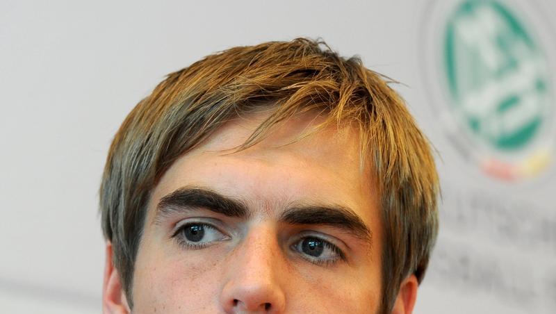 Philipp Lahm verschoss gegen Wolfsburg einen Elfmeter. Philipp Lahm verschoss gegen Wolfsburg einen Elfmeter.