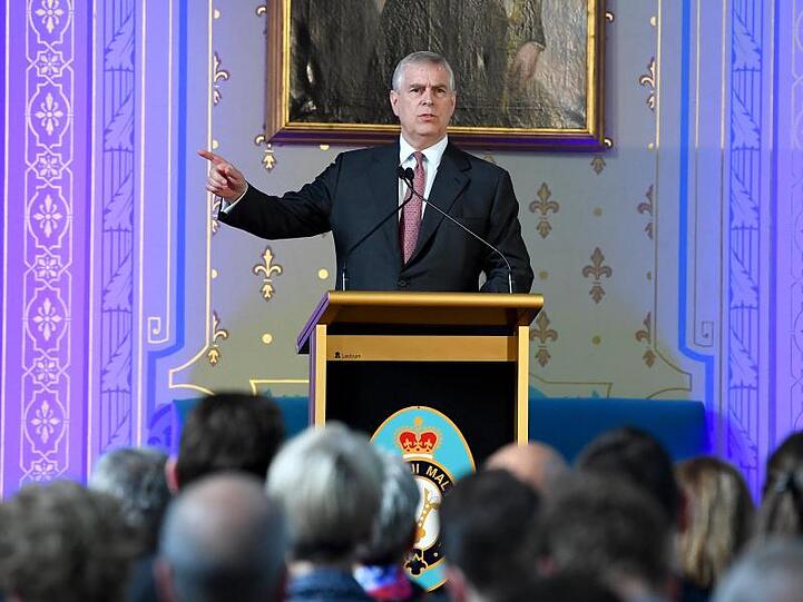 Prinz Andrew spricht auf einer Veranstaltung seiner "Pitch@Palace"-Initiative.