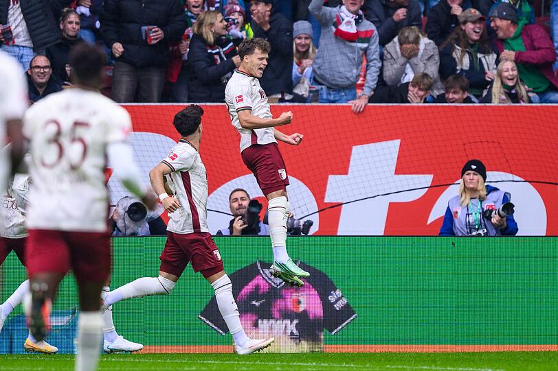 Robin Fellhauer jubelt über das schnellste Tor der Liga-Historie. Robin Fellhauer jubelt über das schnellste Tor der Liga-Historie.