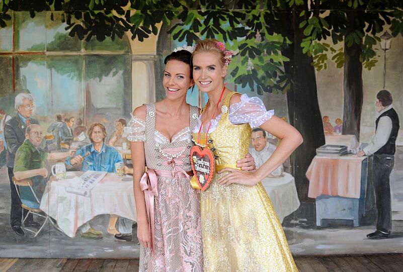 Alpenprinzessin-Dirndl: Bilder von der Präsentation auf der Wiesn.