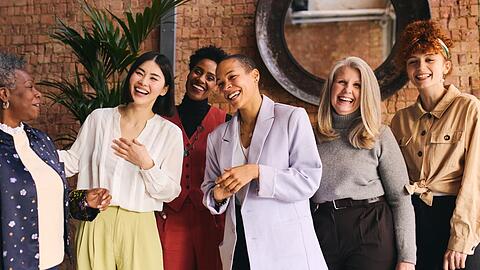 Wahre St&auml;rke zeigt sich laut Rebekka Reinhard dort, wo wir unsere Verletzlichkeit teilen und einander wirklich sehen.