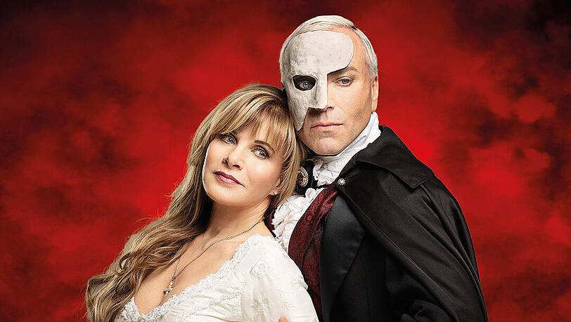 Deborah Sasson und Uwe Kröger verkörpern in "Das Phantom der Oper" Christine und das Phantom. Deborah Sasson und Uwe Kröger verkörpern in "Das Phantom der Oper" Christine und das Phantom.
