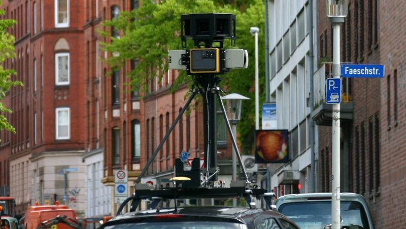Für das Projekt "Street View" lässt Google ganze Straßenzüge fotografieren. Für das Projekt "Street View" lässt Google ganze Straßenzüge fotografieren.
