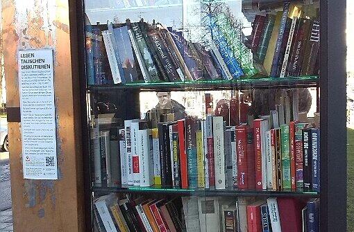 In der Stadtbibliotek wird die Geschichte von Wanja, dem Bären, dem Fuchs und den anderen Tiere vorgelesen (Symbolfoto).