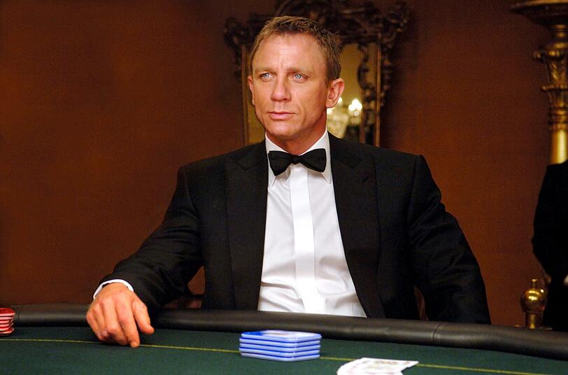 Daniel Craig beim Pokern.