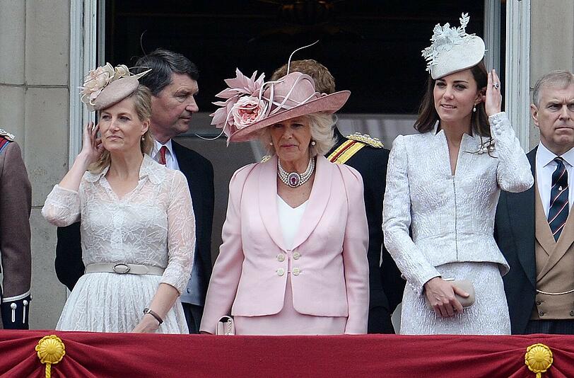 Trooping the Colour. Die Queen feierte am Samstag ihren 88. Geburtstag nach. Die Bilder!
