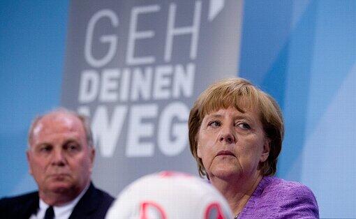 Im Wahlkampf 2005 machte er sich für das CDU-Steuermodell von Paul Kirchhof stark: "Da wird darüber diskutiert, dass dieses Kirchhof-Modell die Reichen bevorzugt. Ich sage: Es ist das Brutalste für die Reichen. Weil sie dann endlich, endlich mal Steuern zahlen...