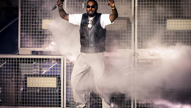 Rapper Reezy bei einem Auftritt 2024 in Geiselwind Rapper Reezy bei einem Auftritt 2024 in Geiselwind