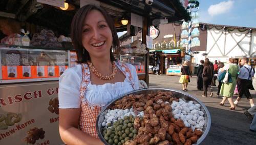 Reichhaltiges Sortiment: Das sind die neuen Nusstrends auf der Wiesn. Reichhaltiges Sortiment: Das sind die neuen Nusstrends auf der Wiesn.