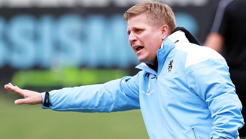 Nachwuchschef Wolfgang Schellenberg (Foto) muss die Löwen zum 31. Dezember 2017 verlassen - wohl aus Kostengründen, da der Talentsichter Angestellter der notorisch klammen KGaA ist. Es ist ein bitterer Abschied, denn Schellenberg bildet 13 Jahre lang hochtalentierte Fußballer für die Löwen aus. Nachwuchschef Wolfgang Schellenberg (Foto) muss die Löwen zum 31. Dezember 2017 verlassen - wohl aus Kostengründen, da der Talentsichter Angestellter der notorisch klammen KGaA ist. Es ist ein bitterer Abschied, denn Schellenberg bildet 13 Jahre lang hochtalentierte Fußballer für die Löwen aus.