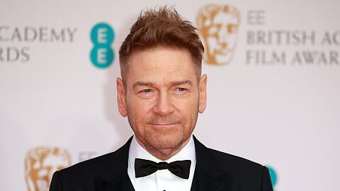 Kenneth Branagh auf dem roten Teppich in London.