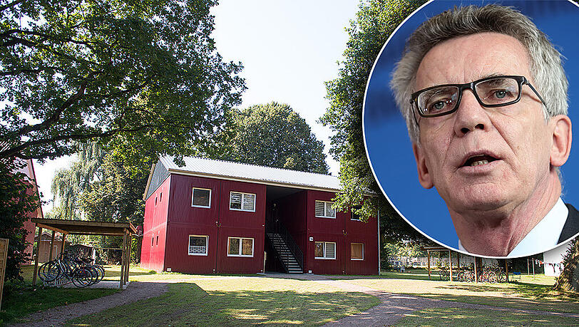 Die Flüchtlingsunterkunft in Großhansdorf (Schleswig-Holstein). Nach Angaben eines Anwohners soll die Polizei hier eine Razzia durchgeführt haben. Laut Innenminister Thomas de Maiziere hatten die Asylbewerber Bezug zu den Paris-Attentaten vom November 2015. Die Flüchtlingsunterkunft in Großhansdorf (Schleswig-Holstein). Nach Angaben eines Anwohners soll die Polizei hier eine Razzia durchgeführt haben. Laut Innenminister Thomas de Maiziere hatten die Asylbewerber Bezug zu den Paris-Attentaten vom November 2015.
