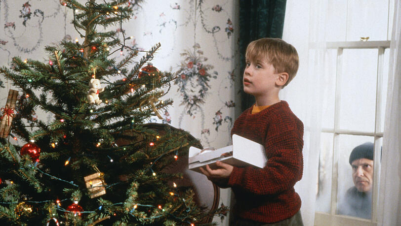 "Kevin - Allein zu Haus" (Sat.1) hat an Heiligabend ab 20.15 Uhr die meisten Fernsehzuschauer angelockt. 2,82 Millionen sahen die 30 Jahre alte Komödie mit Macaulay Culkin.